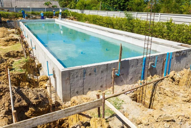 Quel budget pour la construction d'une piscine &agrave; Dou&eacute;-en-Anjou ?